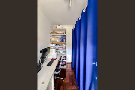 Apartamento à venda com 238m², 6 quartos e 4 vagas Apartamento à venda com 238m², 6 quartos e 4 vagasCloset da Suíte 3