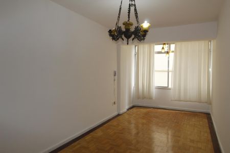 Sala de apartamento à venda com 2 quartos, 86m² em Auxiliadora, Porto Alegre