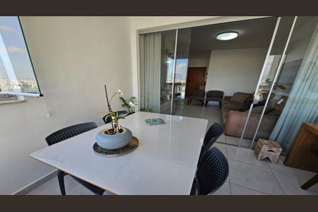 Apartamento à venda com 2 quartos, 75m² em Serra, Belo Horizonte