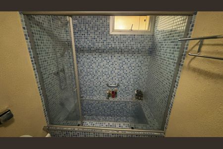 Apartamento à venda com 190m², 3 quartos e 2 vagas Apartamento à venda com 190m², 3 quartos e 2 vagasBanheiro Suíte