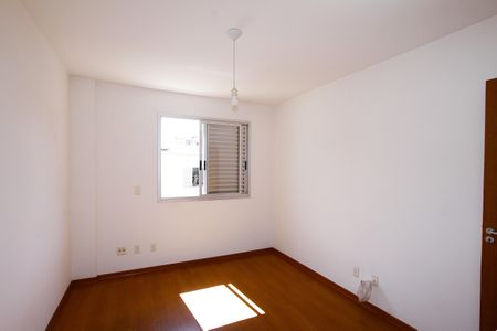 Apartamento à venda com 135m², 4 quartos e 2 vagasSuíte 2