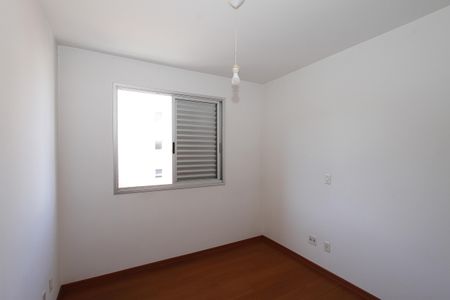 Apartamento à venda com 135m², 4 quartos e 2 vagasQuarto 1