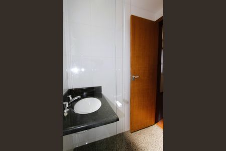 Apartamento à venda com 135m², 4 quartos e 2 vagasBanheiro da Suíte