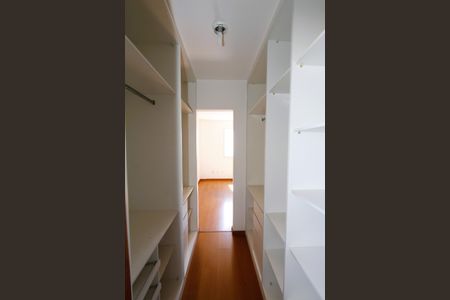 Apartamento à venda com 135m², 4 quartos e 2 vagasCloset da suíte