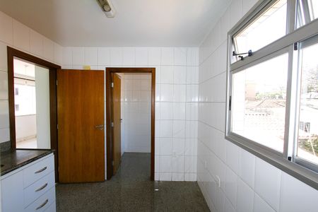 Apartamento à venda com 135m², 4 quartos e 2 vagasCozinha