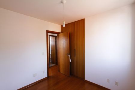 Apartamento à venda com 135m², 4 quartos e 2 vagasQuarto 1