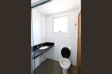 Apartamento à venda com 135m², 4 quartos e 2 vagasBanheiro da Suíte 2