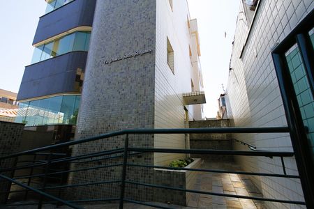 Apartamento à venda com 135m², 4 quartos e 2 vagasHall de entrada