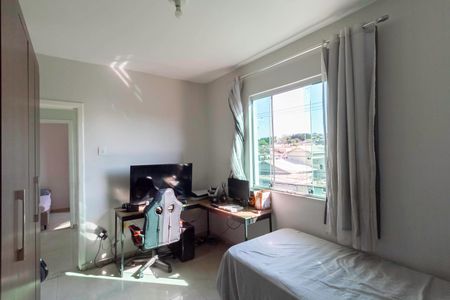 Casa à venda com 242m², 3 quartos e 4 vagas Casa à venda com 242m², 3 quartos e 4 vagasQuarto