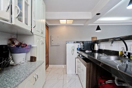 Apartamento à venda com 52m², 2 quartos e 1 vaga Apartamento à venda com 52m², 2 quartos e 1 vagaCozinha e Área de Serviço