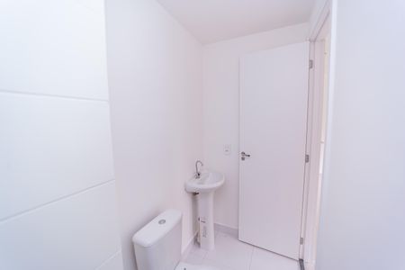 Apartamento à venda com 32m², 2 quartos e sem vaga Apartamento à venda com 32m², 2 quartos e sem vagaBanheiro