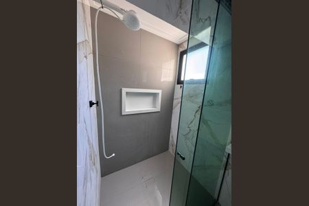 Apartamento à venda com 106m², 2 quartos e 2 vagas Apartamento à venda com 106m², 2 quartos e 2 vagasBanheiro