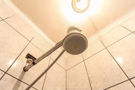 Casa à venda com 88m², 2 quartos e 1 vaga Casa à venda com 88m², 2 quartos e 1 vagaBanheiro de serviço