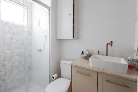 Apartamento à venda com 49m², 2 quartos e 1 vaga Apartamento à venda com 49m², 2 quartos e 1 vagaBanheiro