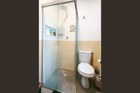 Apartamento à venda com 87m², 2 quartos e 1 vaga Apartamento à venda com 87m², 2 quartos e 1 vagaBanheiro da suíte