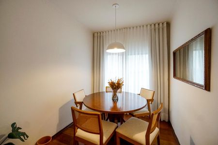 Apartamento à venda com 87m², 2 quartos e 1 vaga Apartamento à venda com 87m², 2 quartos e 1 vagaSala