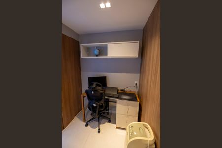 Apartamento à venda com 88m², 2 quartos e 2 vagas Apartamento à venda com 88m², 2 quartos e 2 vagasEscritório