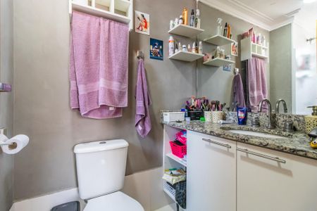 Apartamento à venda com 82m², 3 quartos e 1 vagaBanheiro da Suíte