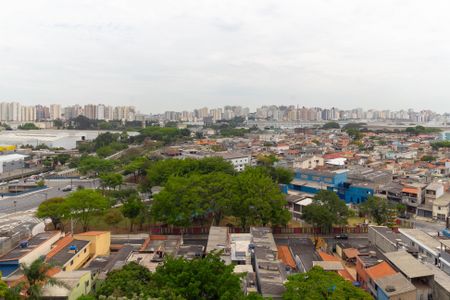 Vista de apartamento à venda com 2 quartos, 42m² em Sítio da Figueira, São Paulo