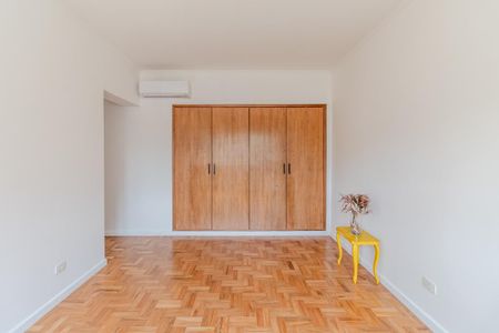 Apartamento à venda com 150m², 3 quartos e 1 vagaSuíte