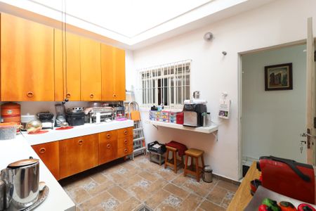 Casa à venda com 196m², 5 quartos e 5 vagas Casa à venda com 196m², 5 quartos e 5 vagasÁrea de Serviço