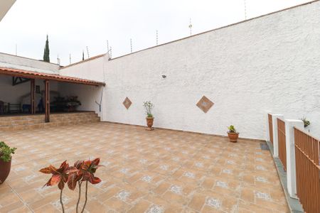 Casa à venda com 196m², 5 quartos e 5 vagas Casa à venda com 196m², 5 quartos e 5 vagasÁrea comum
