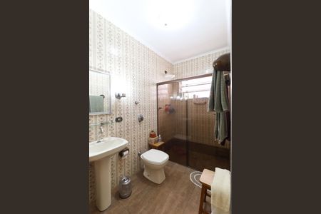 Casa à venda com 196m², 5 quartos e 5 vagas Casa à venda com 196m², 5 quartos e 5 vagasBanheiro da Suíte