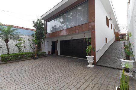 Casa à venda com 196m², 5 quartos e 5 vagas Casa à venda com 196m², 5 quartos e 5 vagasÁrea comum