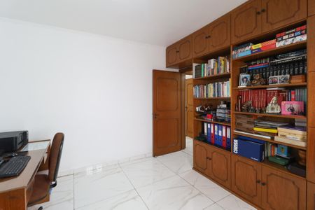 Casa à venda com 196m², 5 quartos e 5 vagas Casa à venda com 196m², 5 quartos e 5 vagasQuarto 2