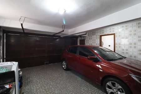 Casa à venda com 196m², 5 quartos e 5 vagas Casa à venda com 196m², 5 quartos e 5 vagasÁrea comum