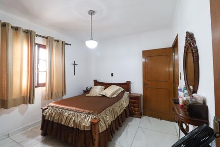 Casa à venda com 196m², 5 quartos e 5 vagas Casa à venda com 196m², 5 quartos e 5 vagasSuíte