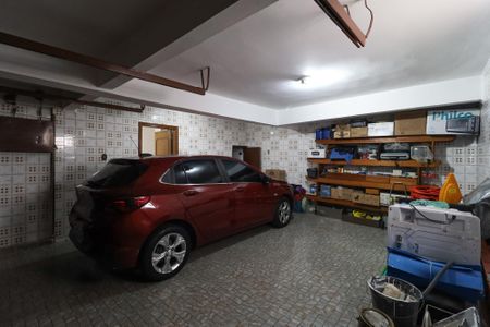 Casa à venda com 196m², 5 quartos e 5 vagas Casa à venda com 196m², 5 quartos e 5 vagasÁrea comum