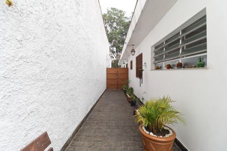 Casa à venda com 196m², 5 quartos e 5 vagas Casa à venda com 196m², 5 quartos e 5 vagasÁrea comum