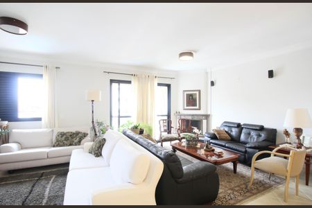 Sala de apartamento à venda com 3 quartos, 144m² em Real Parque, São Paulo