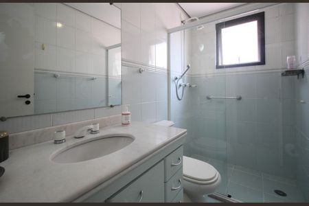 Apartamento à venda com 144m², 3 quartos e 3 vagas Apartamento à venda com 144m², 3 quartos e 3 vagasBanheiro da Suíte 2