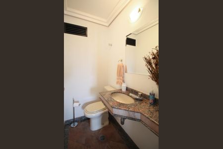 Apartamento à venda com 144m², 3 quartos e 3 vagas Apartamento à venda com 144m², 3 quartos e 3 vagasLavabo