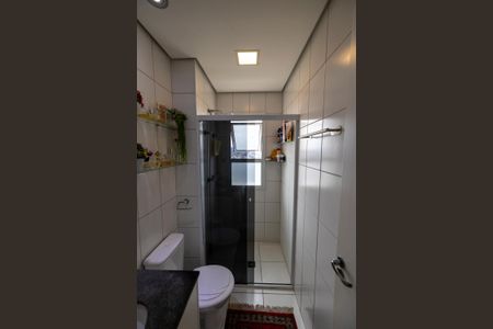 Apartamento à venda com 74m², 3 quartos e 2 vagas Apartamento à venda com 74m², 3 quartos e 2 vagasBanheiro da Suite