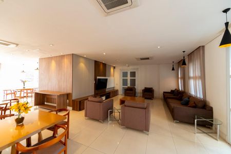 Apartamento à venda com 74m², 3 quartos e 2 vagas Apartamento à venda com 74m², 3 quartos e 2 vagasÁrea comum - Salão de festas