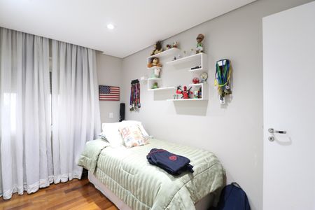 Apartamento à venda com 160m², 3 quartos e 2 vagasQuarto 1