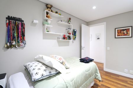 Apartamento à venda com 160m², 3 quartos e 2 vagasQuarto 1