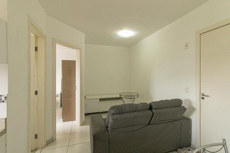 Sala de apartamento para alugar com 1 quarto, 30m² em Rebouças, Curitiba