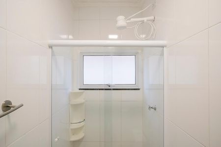 Casa à venda com 181m², 3 quartos e 2 vagasBanheiro social