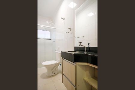 Casa à venda com 181m², 3 quartos e 2 vagasBanheiro social