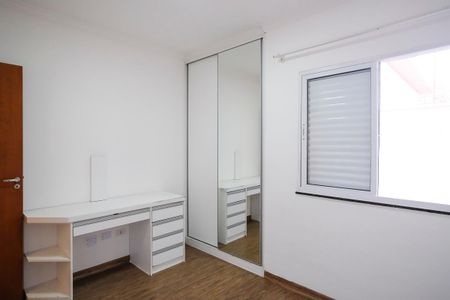 Casa à venda com 181m², 3 quartos e 2 vagasQuarto 2