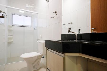 Casa à venda com 181m², 3 quartos e 2 vagasBanheiro social