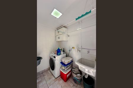 Casa à venda com 181m², 2 quartos e 2 vagas Casa à venda com 181m², 2 quartos e 2 vagasÁrea de Serviço