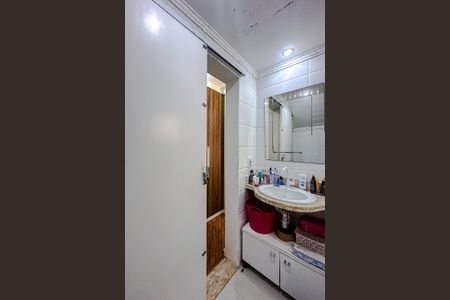 Casa à venda com 181m², 2 quartos e 2 vagas Casa à venda com 181m², 2 quartos e 2 vagasBanheiro da Suíte 2