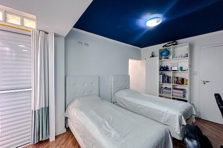 Casa à venda com 181m², 2 quartos e 2 vagas Casa à venda com 181m², 2 quartos e 2 vagasQuarto 1 - Suíte