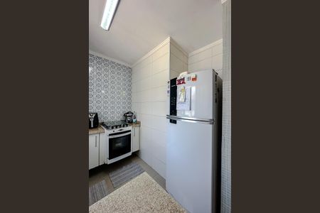 Casa à venda com 181m², 2 quartos e 2 vagas Casa à venda com 181m², 2 quartos e 2 vagasCozinha