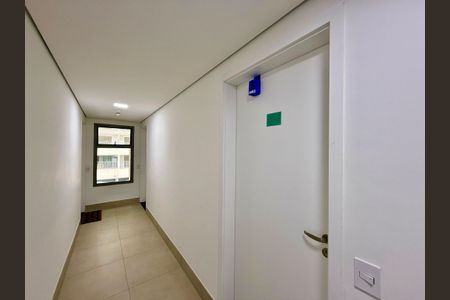 Studio à venda com 25m², 0 quarto e sem vaga Studio à venda com 25m², 0 quarto e sem vagaLockbox